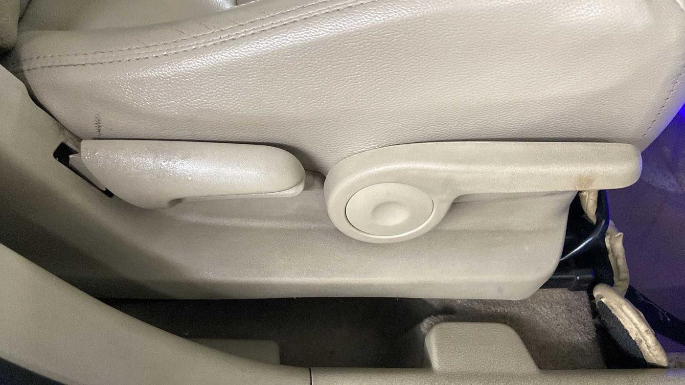2018 Maruti Ciaz DELTA 1.5 SHVS MT PETROL, Petrol, Manual, 69,039 km, Driver Side Adjustment Panel