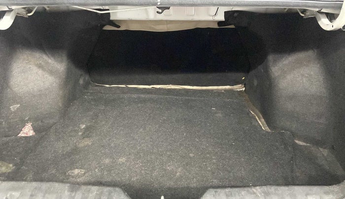 2018 Maruti Ciaz DELTA 1.5 SHVS MT PETROL, Petrol, Manual, 69,039 km, Boot Inside