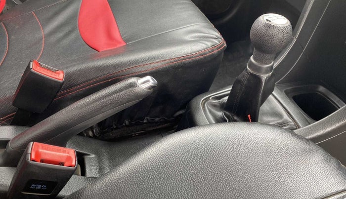2017 Maruti Swift VXI, Petrol, Manual, 79,096 km, Gear Lever