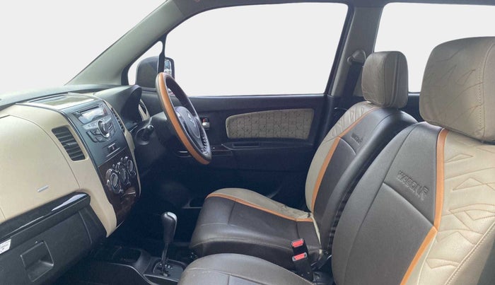 2018 Maruti Wagon R 1.0 VXI AMT, Petrol, Automatic, 33,046 km, Right Side Front Door Cabin