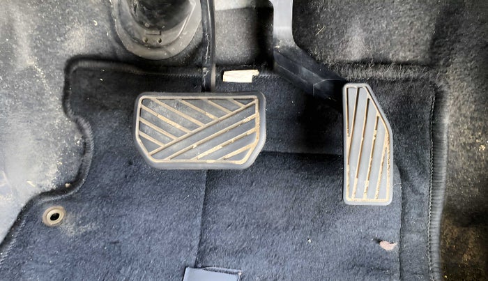 2018 Maruti Wagon R 1.0 VXI AMT, Petrol, Automatic, 33,046 km, Pedals