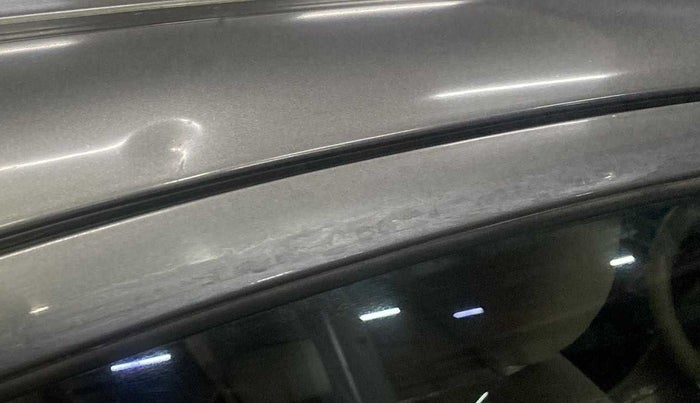 2017 Maruti Ciaz ZDI SHVS, Diesel, Manual, 1,22,023 km, Right A pillar - Slightly dented