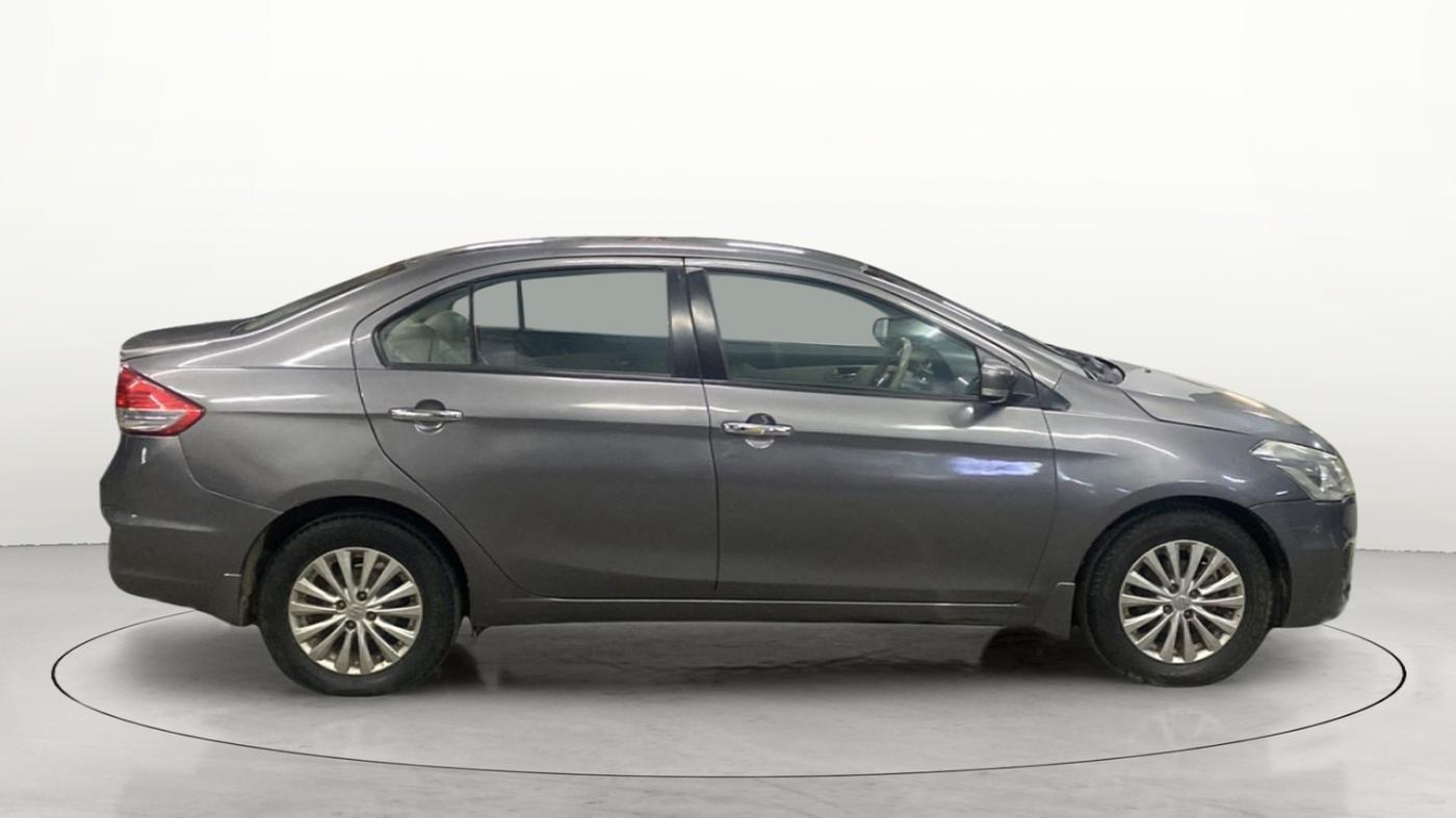 2017 Maruti Ciaz ZDI SHVS, Diesel, Manual, 1,22,023 km, Right Side View