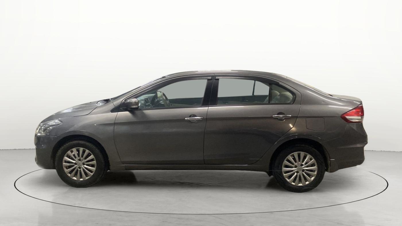 2017 Maruti Ciaz ZDI SHVS, Diesel, Manual, 1,22,023 km, Left Side