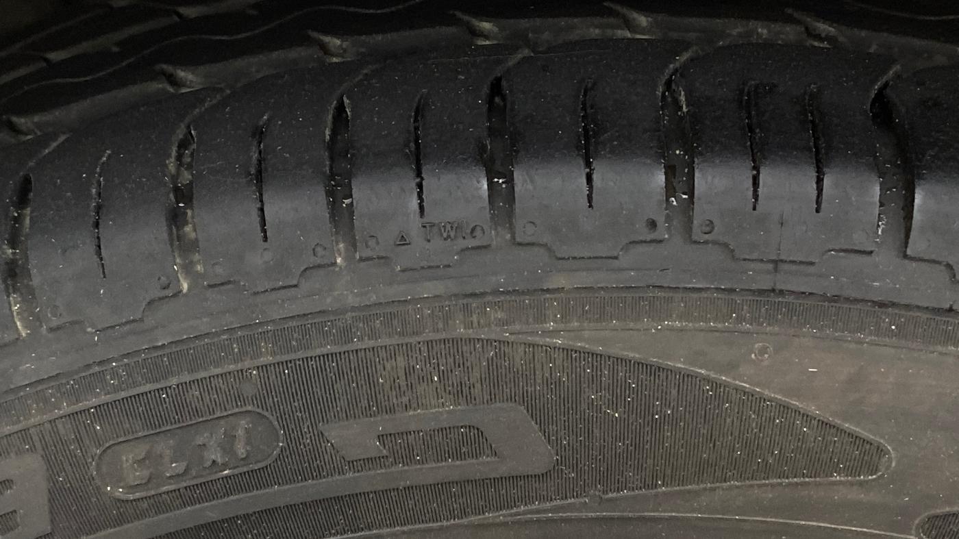 2022 Tata NEXON XZA PLUS DIESEL, Diesel, Automatic, 62,443 km, Left Front Tyre Tread