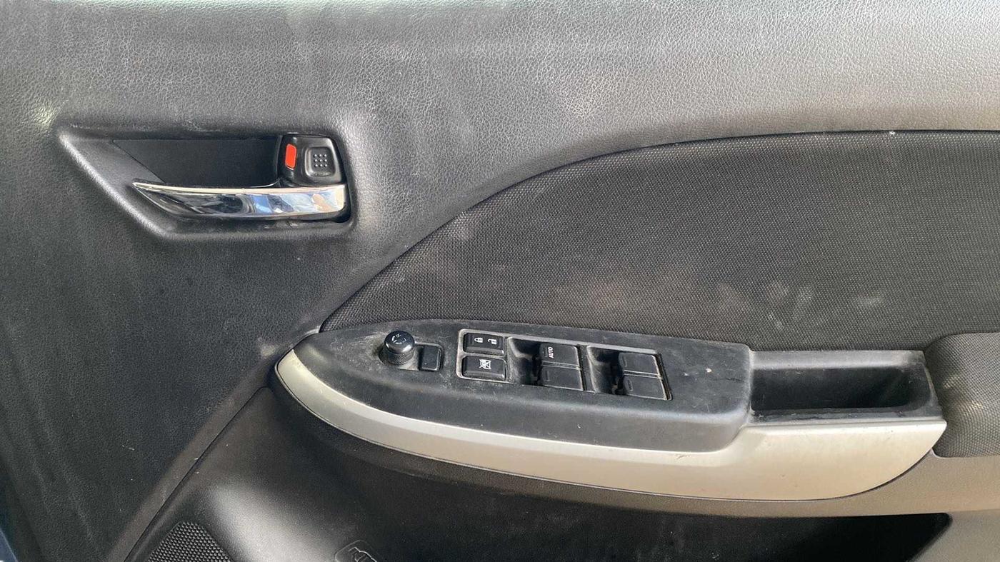 2018 Maruti Baleno ZETA DIESEL 1.3, Diesel, Manual, 63,702 km, Driver Side Door Panels Control
