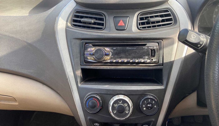 2014 Hyundai Eon ERA +, Petrol, Manual, 63,416 km, Infotainment System