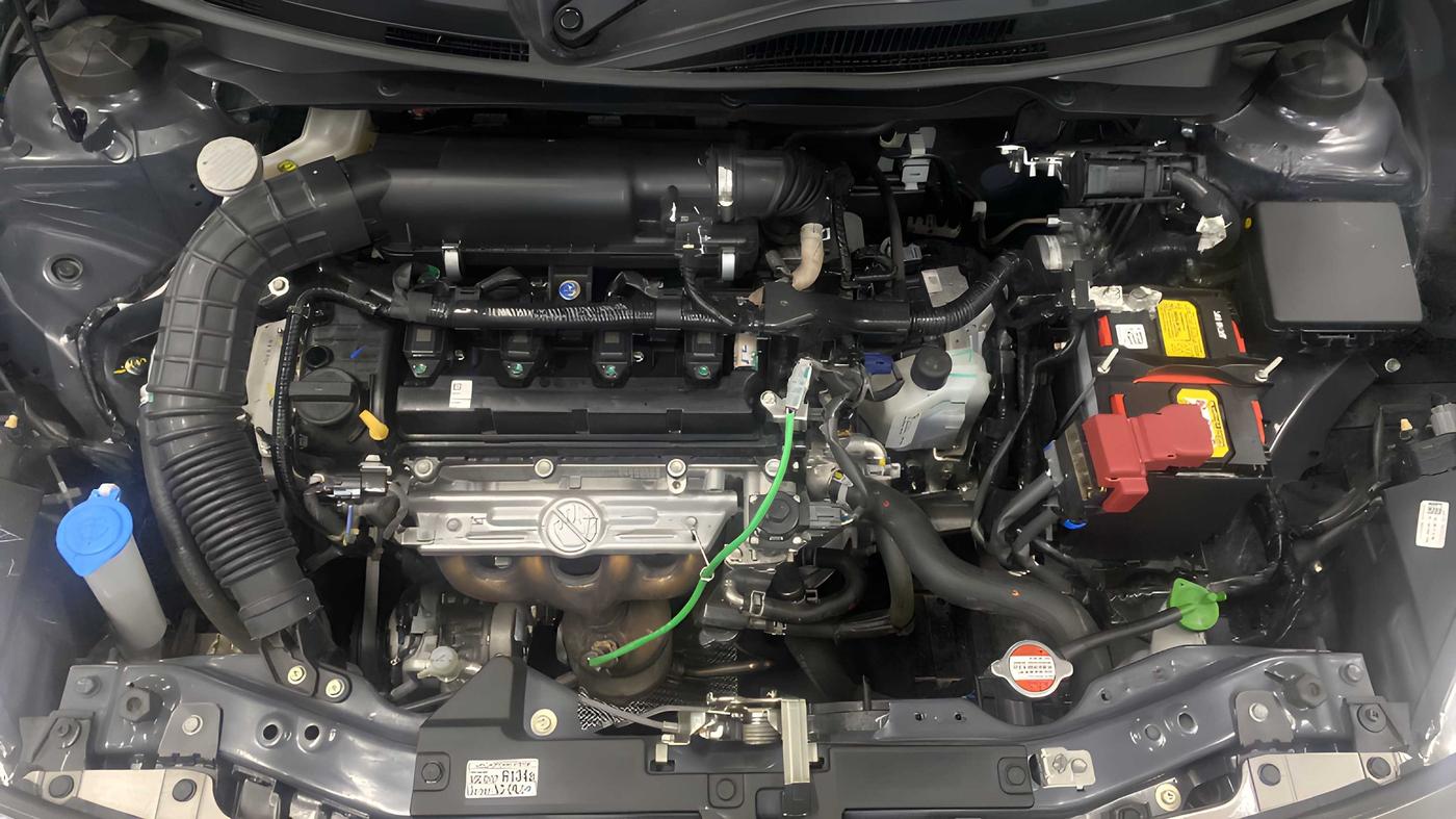 2022 Maruti Dzire VXI AMT, Petrol, Automatic, 1,038 km, Open Bonet
