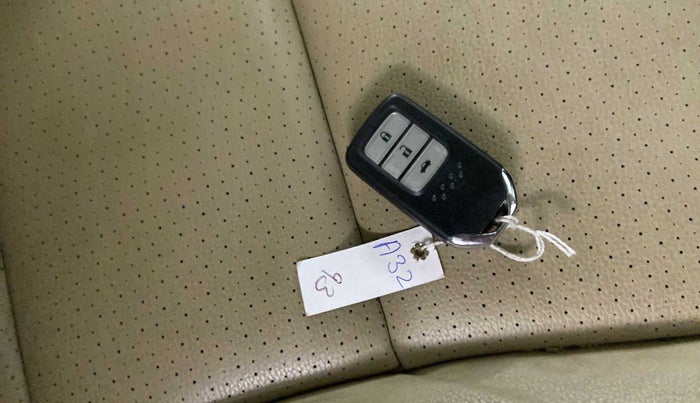 2017 Honda City 1.5L I-VTEC ZX CVT, Petrol, Automatic, 27,792 km, Key Close Up