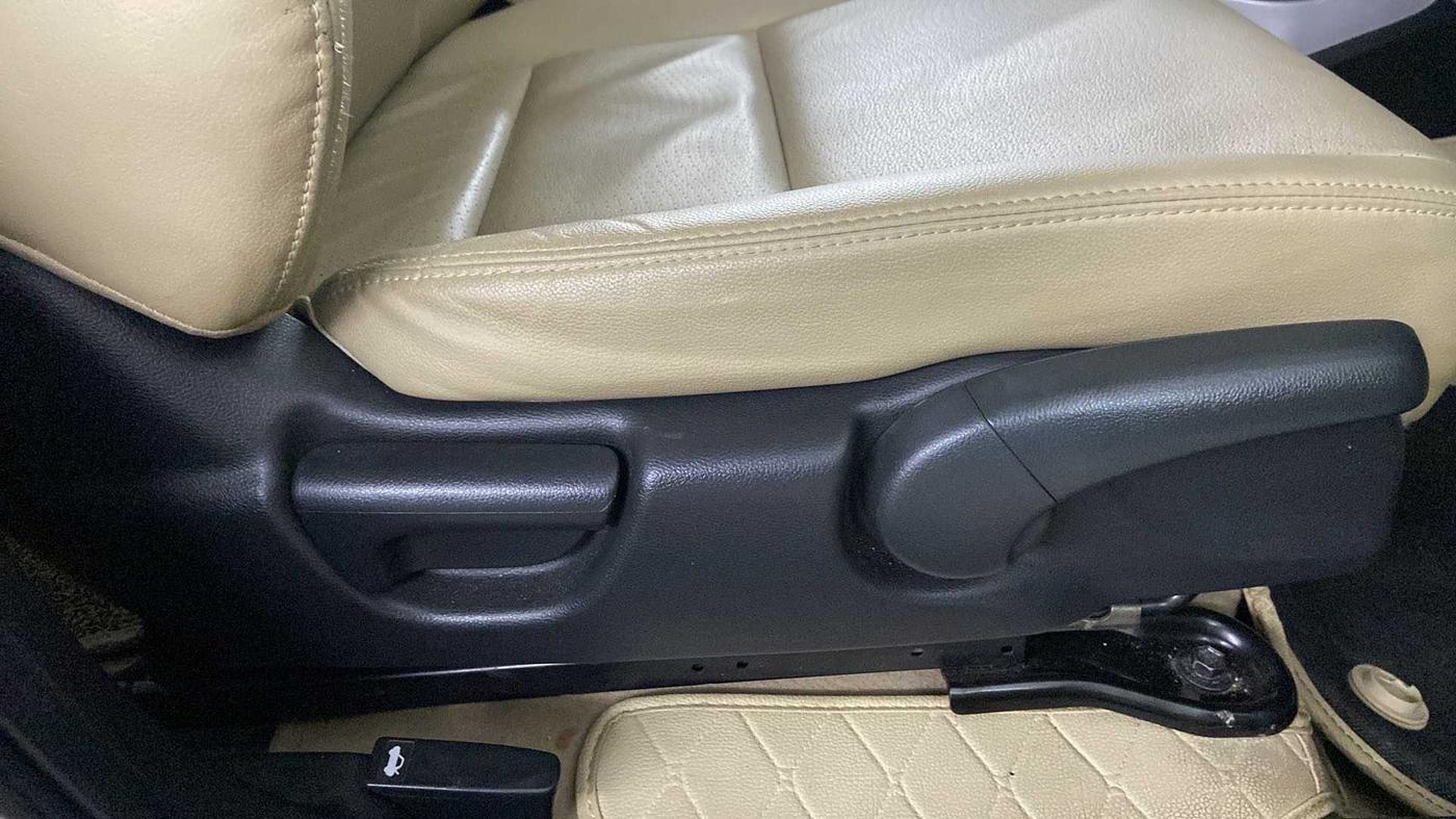 2017 Honda City 1.5L I-VTEC ZX CVT, Petrol, Automatic, 27,792 km, Driver Side Adjustment Panel