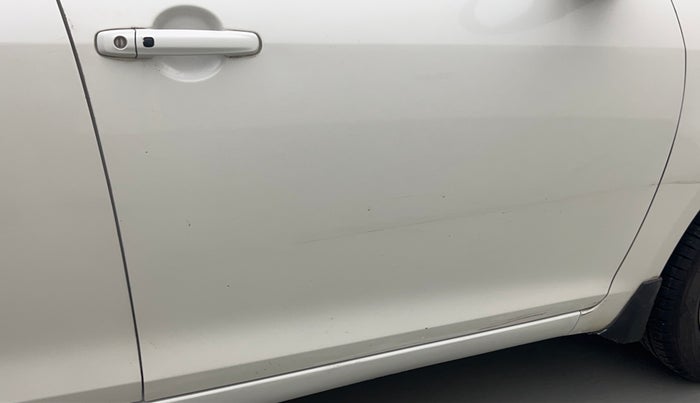 2016 Maruti Swift ZXI, Petrol, Manual, 3,333 km, Driver-side door - Minor scratches