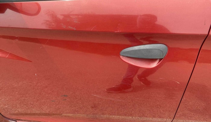 2014 Hyundai Eon MAGNA +, Petrol, Manual, 74,729 km, Front passenger door - Minor scratches