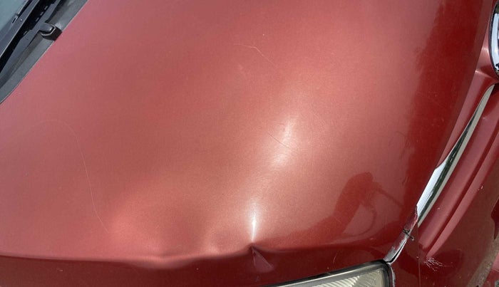 2014 Hyundai Eon MAGNA +, Petrol, Manual, 74,729 km, Bonnet (hood) - Circle - Paint Damaged & Dent >4 inch(on criase line)