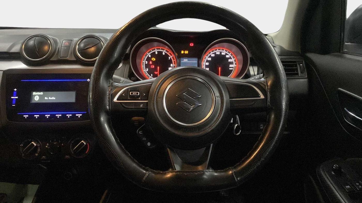 2021 Maruti Swift VXI, Petrol, Manual, 28,362 km, Steering Wheel Close Up