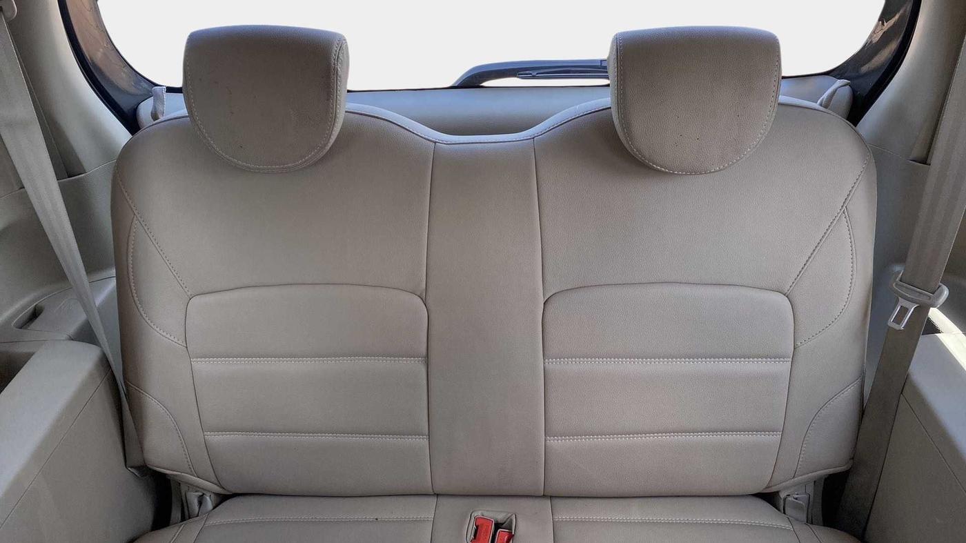 2014 Maruti Ertiga ZXI, Petrol, Manual, 43,125 km, Third Seat Row ( optional )