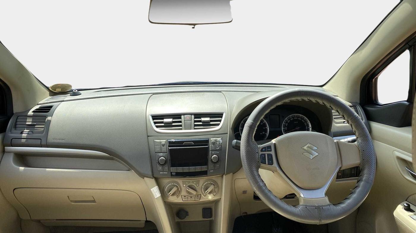 2014 Maruti Ertiga ZXI, Petrol, Manual, 43,125 km, Dashboard