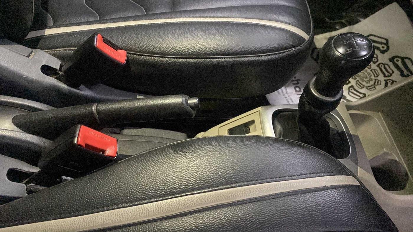 2019 Maruti Alto K10 VXI, Petrol, Manual, 39,749 km, Gear Lever