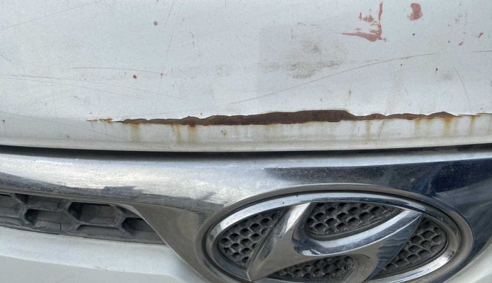 2010 Hyundai i10 MAGNA 1.2, Petrol, Manual, 1,21,896 km, Bonnet (hood) - Line - Paint Damaged & Dent >4 inch(on criase line)