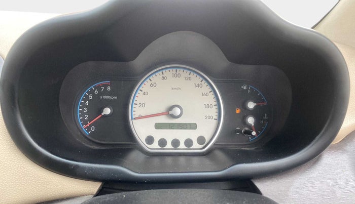 2010 Hyundai i10 MAGNA 1.2, Petrol, Manual, 1,21,896 km, Odometer Image