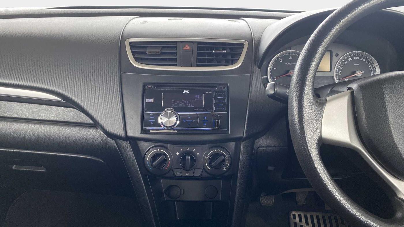 2013 Maruti Swift VDI, Diesel, Manual, 1,14,803 km, Air Conditioner