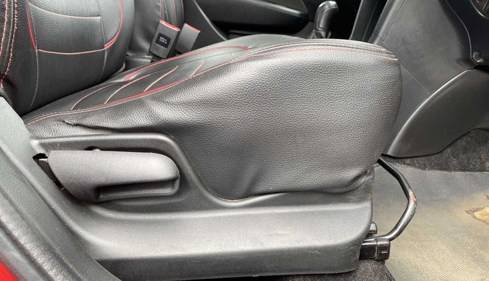 2013 Maruti Swift VDI, Diesel, Manual, 1,14,803 km, Driver Side Adjustment Panel