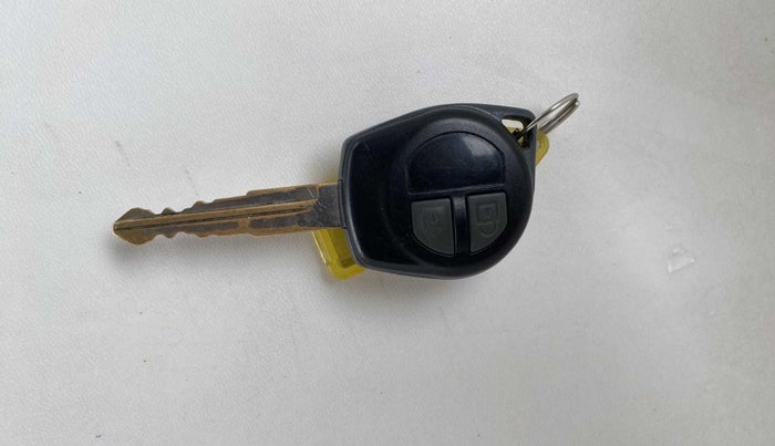 2013 Maruti Swift VDI, Diesel, Manual, 1,14,803 km, Key Close Up