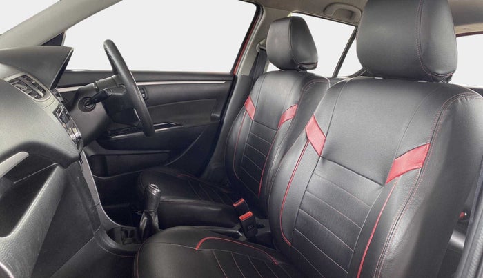 2013 Maruti Swift VDI, Diesel, Manual, 1,14,803 km, Right Side Front Door Cabin