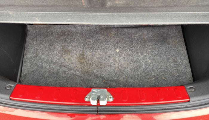 2017 Honda Brio VX AT, Petrol, Automatic, Boot Inside