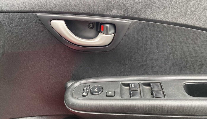 2017 Honda Brio VX AT, Petrol, Automatic, Driver Side Door Panels Control