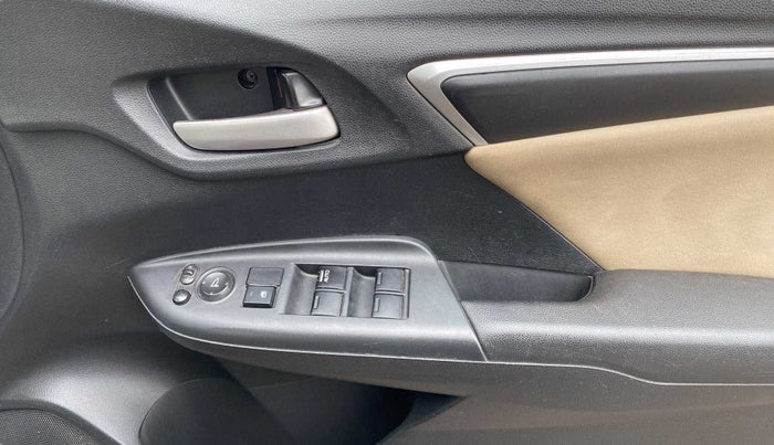 2015 Honda Jazz 1.2L I-VTEC V AT, Petrol, Automatic, 39,741 km, Driver Side Door Panels Control