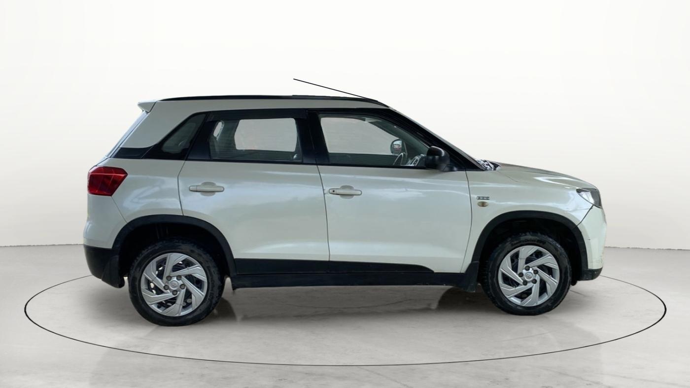 2016 Maruti Vitara Brezza VDI (O), Diesel, Manual, 1,06,791 km, Right Side View