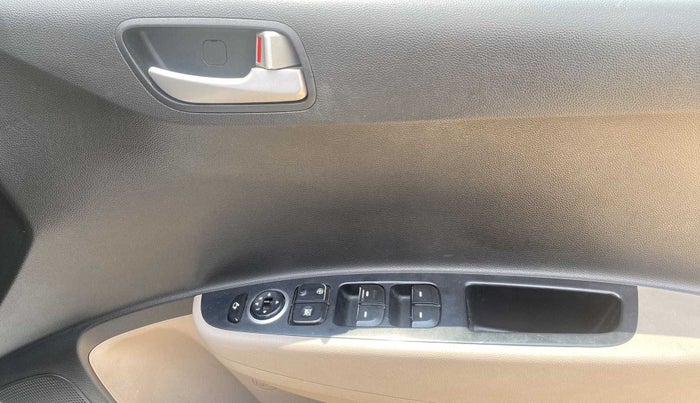 2015 Hyundai Grand i10 ASTA 1.2 KAPPA VTVT, Petrol, Manual, 34,021 km, Driver Side Door Panels Control