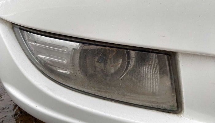 2015 Skoda Rapid 1.5 TDI CR ELEGANCE PLUS AT, Diesel, Automatic, 80,848 km, Right fog light - Not working