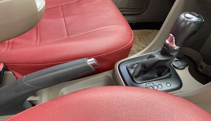 2015 Skoda Rapid 1.5 TDI CR ELEGANCE PLUS AT, Diesel, Automatic, 80,848 km, Gear Lever