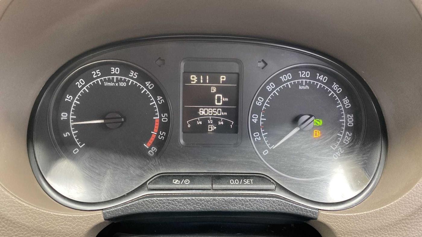 2015 Skoda Rapid 1.5 TDI CR ELEGANCE PLUS AT, Diesel, Automatic, 80,848 km, Odometer Image