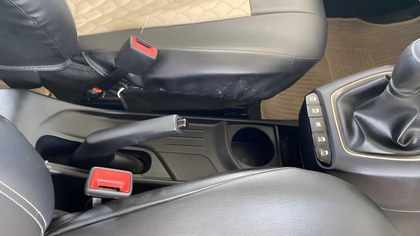 2018 Hyundai NEW SANTRO SPORTZ CNG, CNG, Manual, 41,609 km, Gear Lever