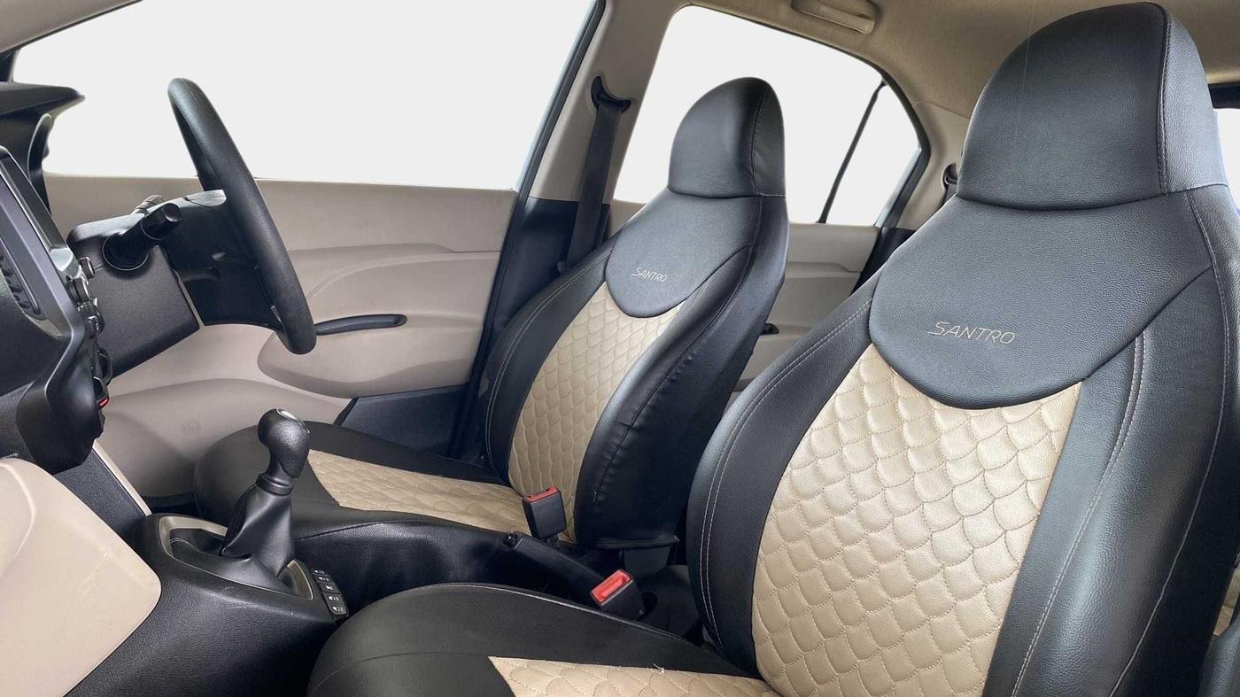 2018 Hyundai NEW SANTRO SPORTZ CNG, CNG, Manual, 41,609 km, Right Side Front Door Cabin