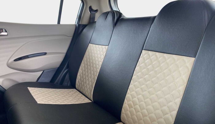 2018 Hyundai NEW SANTRO SPORTZ CNG, CNG, Manual, 41,609 km, Right Side Rear Door Cabin