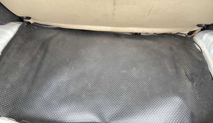 2017 Hyundai Eon MAGNA +, Petrol, Manual, 27,608 km, Boot Inside