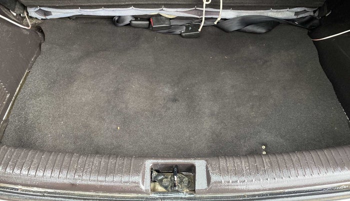 2013 Hyundai Santro Xing GL PLUS, Petrol, Manual, 59,138 km, Boot Inside