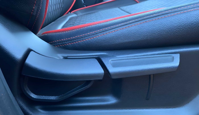 2019 Hyundai VENUE SX PLUS 1.0 TURBO DCT, Petrol, Automatic, 29,717 km, Driver Side Adjustment Panel