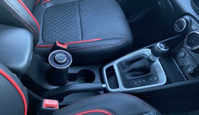 2019 Hyundai VENUE SX PLUS 1.0 TURBO DCT, Petrol, Automatic, 29,717 km, Gear Lever