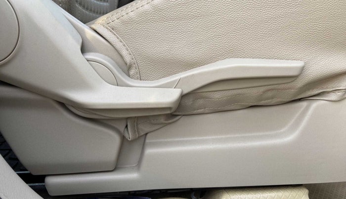 2022 Maruti Ertiga ZXI+ SHVS, Petrol, Manual, 17,627 km, Driver Side Adjustment Panel