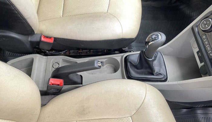 2019 Tata Tiago XZ PLUS DUAL TONE PETROL, Petrol, Manual, 65,661 km, Gear Lever