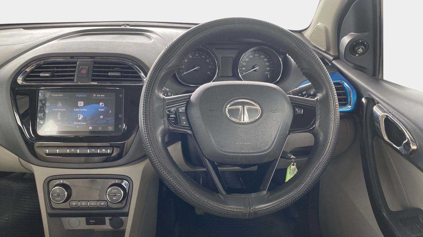 2019 Tata Tiago XZ PLUS DUAL TONE PETROL, Petrol, Manual, 65,661 km, Steering Wheel Close Up