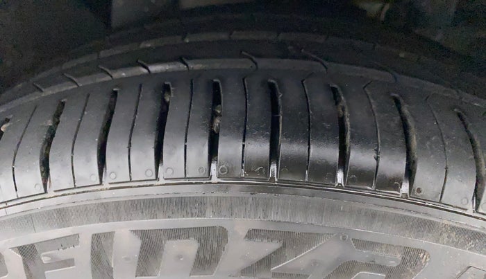 2018 Ford Ecosport TITANIUM 1.0L ECOBOOST SPORTS(SUNROOF), Petrol, Manual, 64,792 km, Left Front Tyre Tread