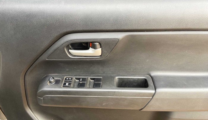 2019 Maruti New Wagon-R VXI 1.2, Petrol, Manual, 18,537 km, Driver Side Door Panels Control