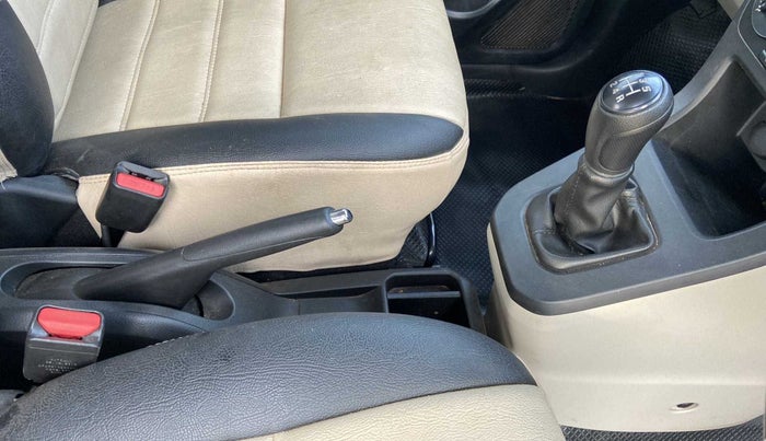 2019 Maruti New Wagon-R VXI 1.2, Petrol, Manual, 18,537 km, Gear Lever