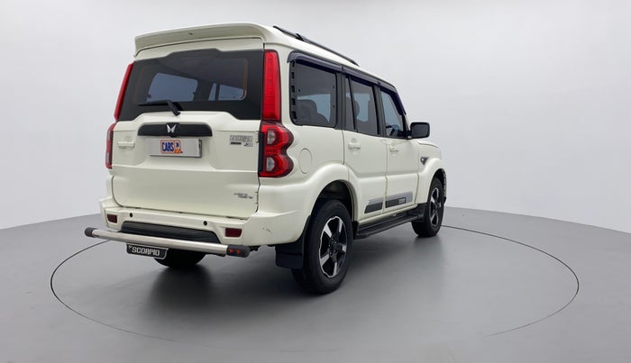 2022 Mahindra SCORPIO CLASSIC S11 7STR, Diesel, Manual, 15,818 km, Right Back Diagonal