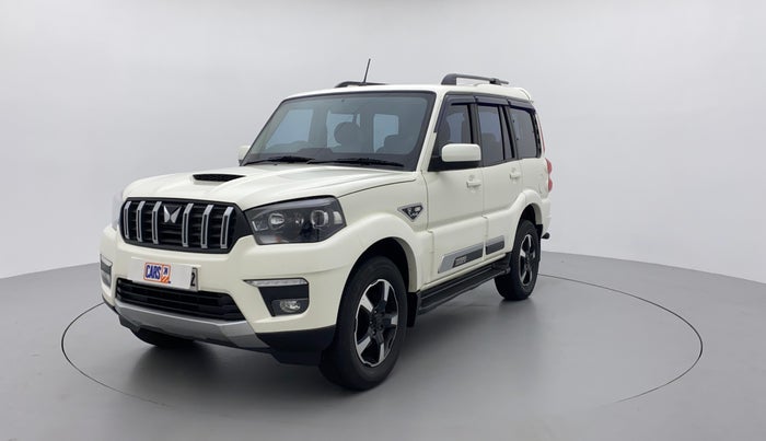 2022 Mahindra SCORPIO CLASSIC S11 7STR, Diesel, Manual, 15,818 km, Left Front Diagonal